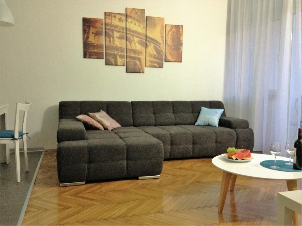 Arenacentar Apartments بولا المظهر الخارجي الصورة
