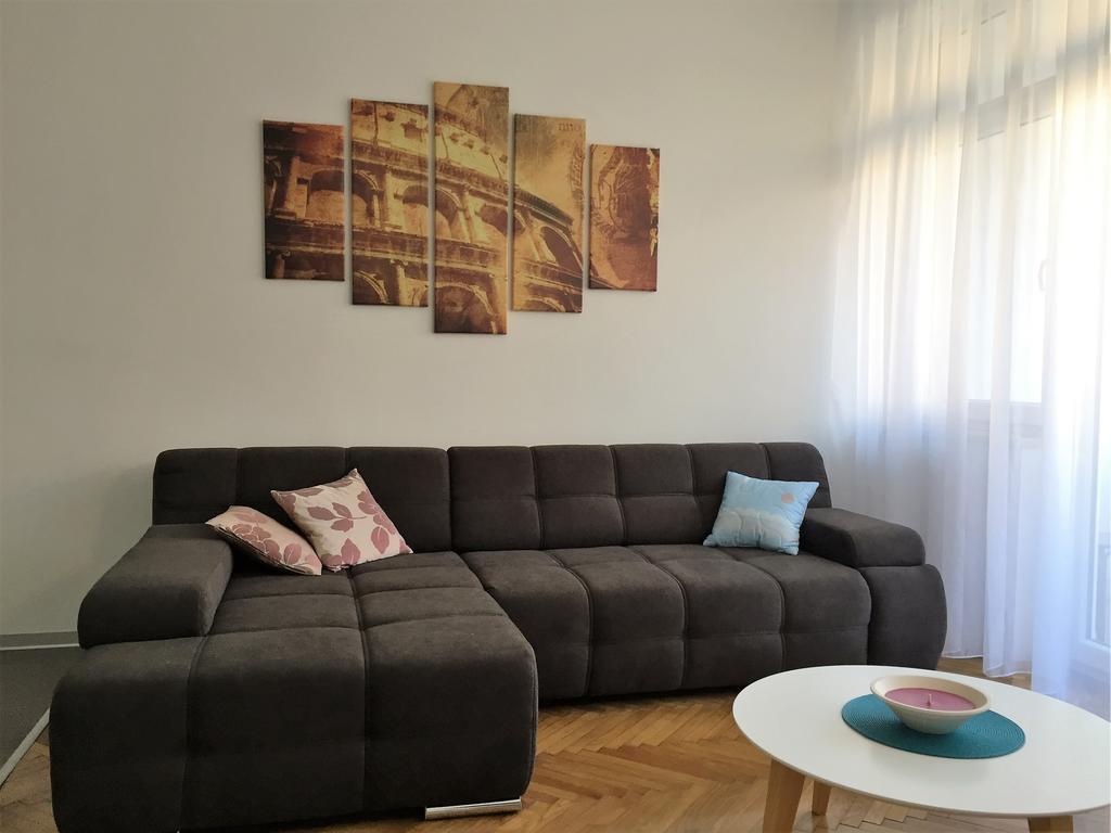Arenacentar Apartments بولا المظهر الخارجي الصورة
